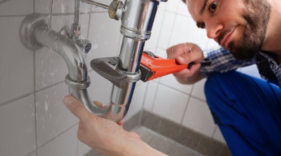 Professional same day plumber services in London, WV